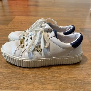 White Guess sneaker